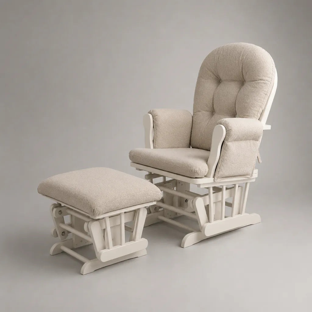 Set poltrona a dondolo in legno con rivestimento bouclé di poliestere crema e poggiapiedi, 70 × 80 × 105 cm e 52 × 42 × 38 cm